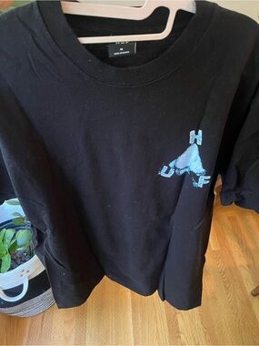 HUF Black Crewneck T-Shirt with White Logo Tag